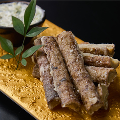 牛蒡の唐揚げ あおさ海苔マスカルポーネソース