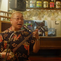 沖縄音楽が流れるお店◎月一で生演奏もイベントもあり
