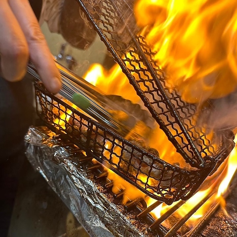 焼き鳥は店舗にて丁寧に串打ち◎飲み放題付き3500円コースも♪