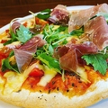 料理メニュー写真 生ハムＰＩＺＺＡ