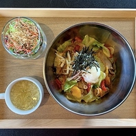 『アトラーレ丼』など温かみある料理へのこだわり