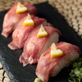 料理メニュー写真 炙り牛タン寿司
