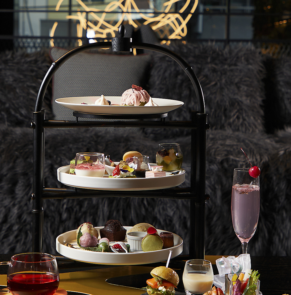 【アルコールフリーのアフタヌーンティーも】アルコール＆紅茶が2時間飲み放題のセットも味わえる♪