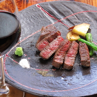 こだわりぬかれた食材を、鉄板パフォーマンスと共に