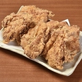 料理メニュー写真 【名物】鶏の唐揚げ