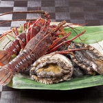 お肉だけでなく海鮮の鉄板焼もお楽しみください。