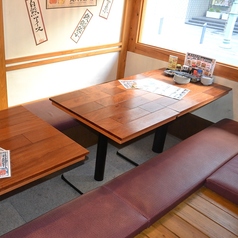 【雰囲気抜群♪】九州博多の風物詩“中洲の屋台村”の雰囲気と名物料理が楽しめる大衆居酒屋！提灯の灯りに包まれながら、博多名物を中心としたこだわりの料理を気軽にお楽しみいただけます。女子会や歓送迎会、会社宴会はもちろん、二次会やちょい飲みなど、さまざまなシーンに対応！ご用意もございます！