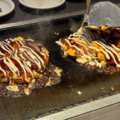 料理メニュー写真&nbsp;【具が2種類入ったお好み焼き】豚キムチ天