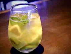 サングリアビアンコ