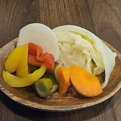 彩り野菜の自家製ピクルス