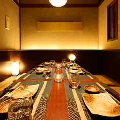 【完全個室】お履き物を脱いでゆったりくつろいでいただけます。和の雰囲気を大切にした個室です。