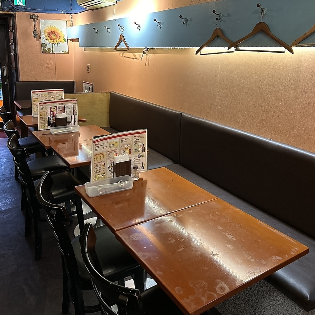 当日予約も大歓迎◎最大４０名様の貸切もＯＫな広々空間。月島でエスニック宴会なら当店にお任せ！