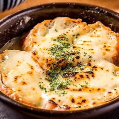 チーズもつ煮込み