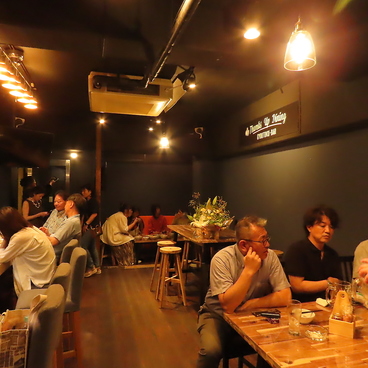 サムズアップダイニング GYOTOKU BAR ギョウトク バーの雰囲気1