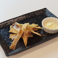 風味豊かに新鮮な海の幸を贅沢に味わえる焼きエイヒレ