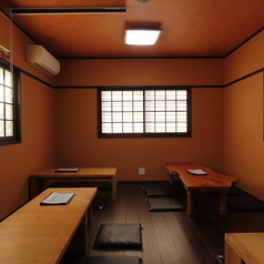 二階のお席は4名様～18名様まで、夜限定で貸し切りでのご利用も可能◎