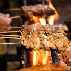 全10種の本格焼き鳥が食べ放題!