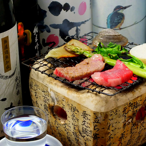 季節の旬ものは炙りがお薦め！厳選した日本酒と共にじっくりお楽しみ下さいませ！