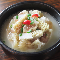 8時間かけてじっくり煮込んだスープの味わい◎