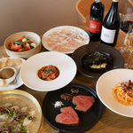 本格パスタから肉料理、鮮魚まで。彩り豊かなイタリア料理を囲み、大切な仲間と賑やかなパーティーを