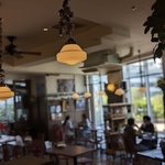 ワイワイ賑やかなダイニングは開放感◎お酒を片手に100点笑顔☆そんな最高の1軒目を目指してます☆