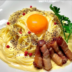 【パスタ】自家製ベーコンのカルボナーラ