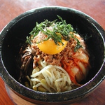 「石焼ビビンバ」　なんだかんだ言っても〆はこれかな？