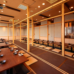 【完全個室】大人数での宴会も可能なお部屋です。席の配置のご相談も承りますのでお気軽にご相談ください。