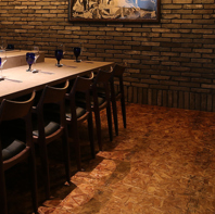 「大人の隠れ家」で自由に食をお楽しみください。