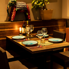 お客様だけの特別な一夜をお過ごし下さい。少人数から団体様迄、ご人数に適したお席へご案内致します。飲み放題付プランは会社の飲み会や女子会、など各種ご宴会にもお勧めです！