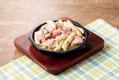 鉄板ペンネ ゴルゴンゾーラ