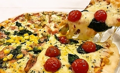 マルゲリータ、、ほうれん草とベーコンのピザ、シーフードピザ