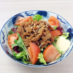 甘辛豚炒めのサラダ