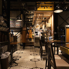 Far Yeast Tokyo ファーイースト トーキョーの雰囲気2