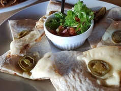 チキンケサディーヤ　Chicken Quesadilla