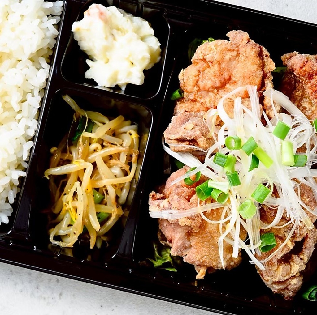 特製弁当をテイクアウト！