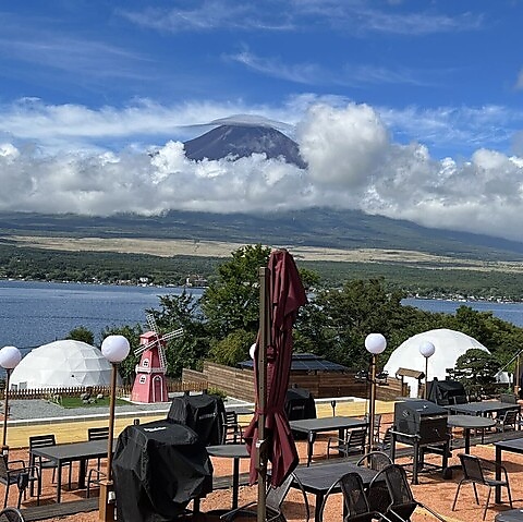 富士山中湖リゾートホテル内のオープンレストラン！コース料理と富士山の絶景を堪能♪