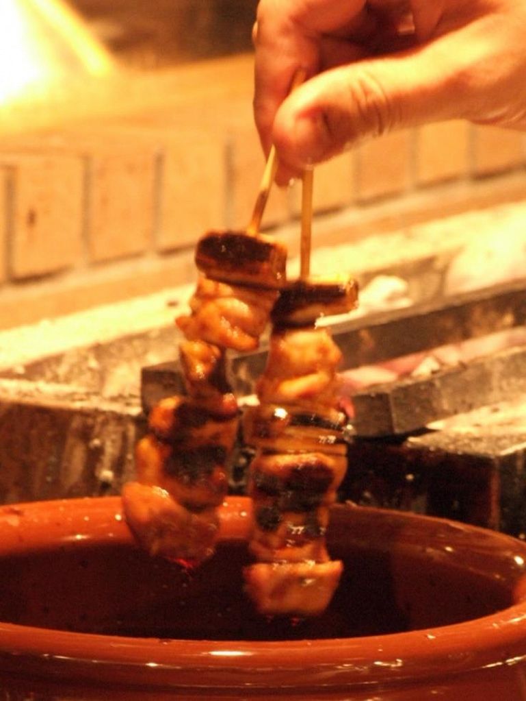 鮮度最高の朝引き地鶏を自慢の自家製ダレでお召し上がり下さい！きっとお気に入りに…