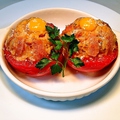料理メニュー写真 完熟焼きトマトとウズラの卵のパンツェッタリゾット