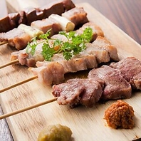 【新宿】こだわりの豚串五種盛り合わせ