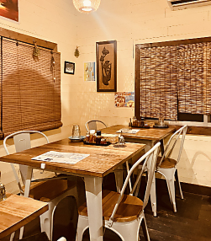 静かな緑に囲まれた落ち着いた雰囲気で南国体験をお楽しみください