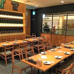 焼鳥 炙り焼き をどり 大手町店の雰囲気1