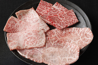 仕入れに自信あり！目利きと問屋とのネットワークが自慢