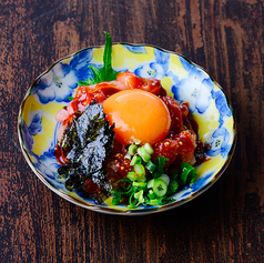 海鮮ユッケ/とろ馬肉のユッケ