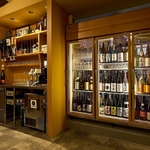 セルフで満喫！日本酒40種と本格焼酎。生ビールに果実酒も！