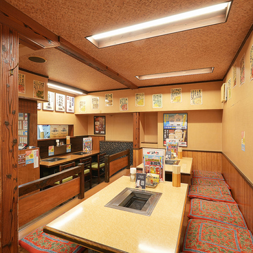 横浜の大衆焼肉 生麦駅前店の雰囲気1