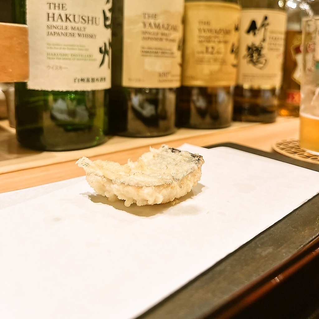 ランチ、ディナー共にコースでのご提供となります。美味しい料理と至福のひとときをお過ごしください