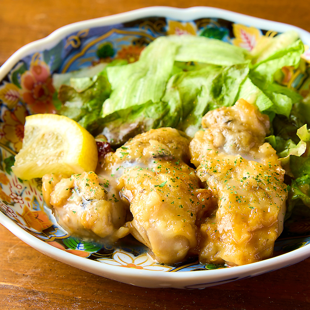 【逸品】牡蠣バターなど、自慢の海鮮にひと手間を加えた一品料理も充実しております！