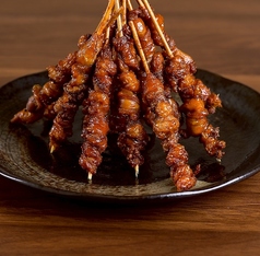 鶏皮ぐるぐる串