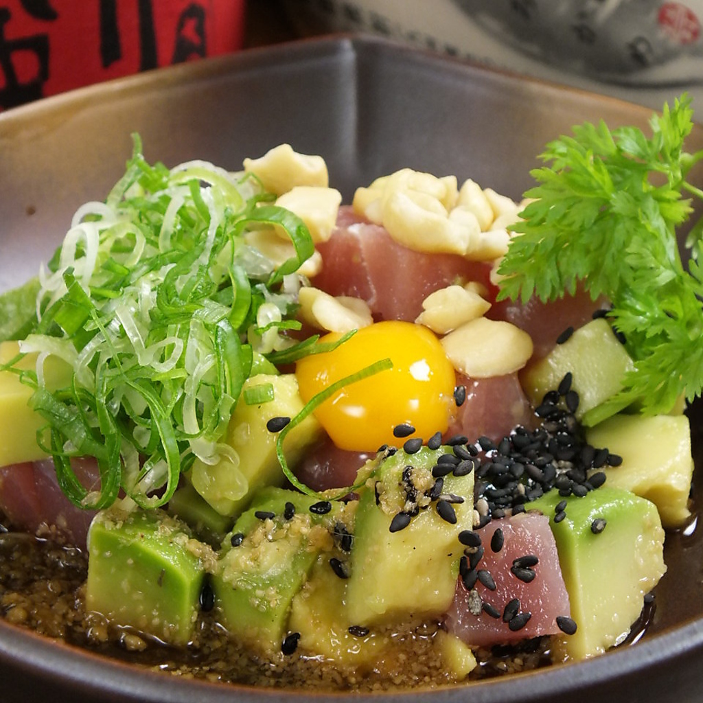 ◆まぐろとアボカドのユッケ◆